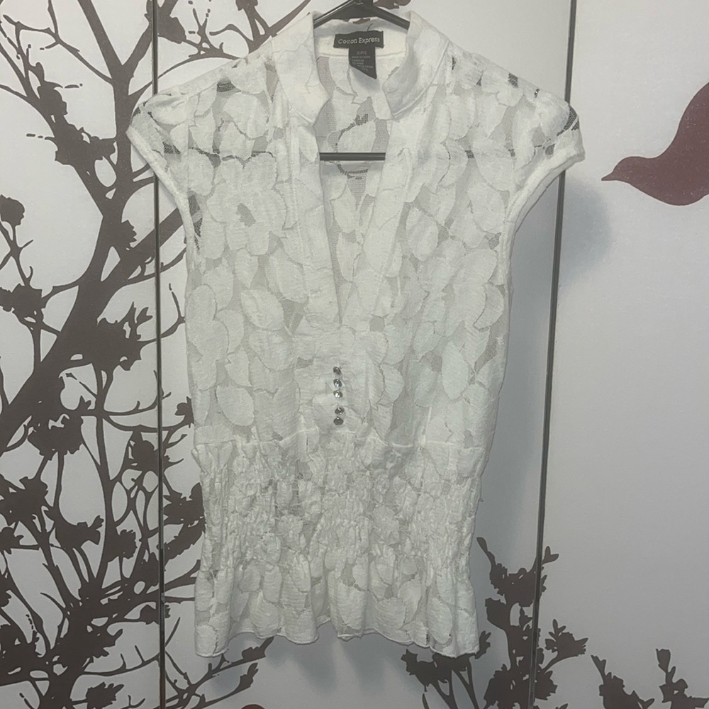 COTTON EXPRESS Women’s Size S Lace White with Diamond Buttons V-Neck Blouse $35